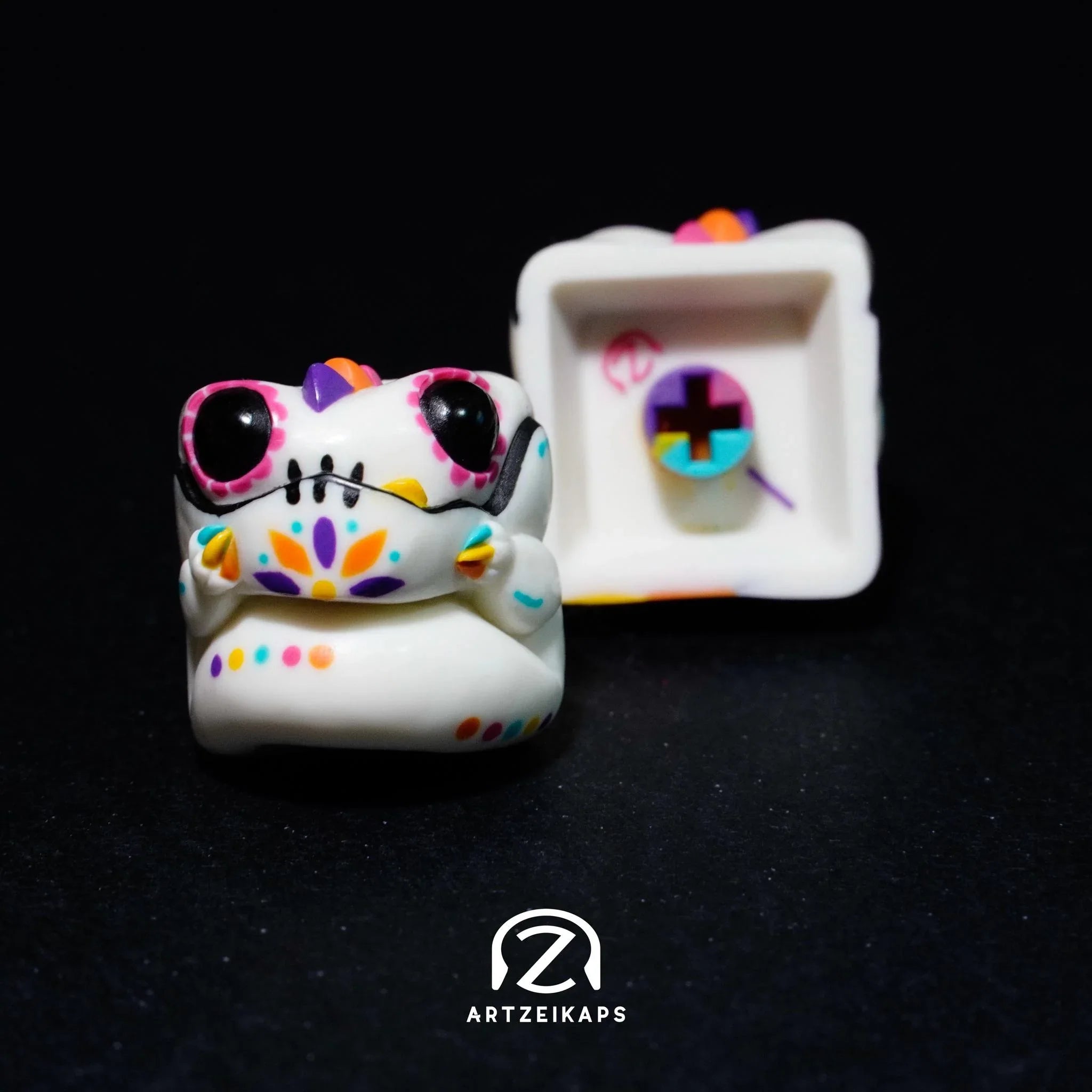 Chomper GMK Mictlan artisan keycap front and back view on dark background