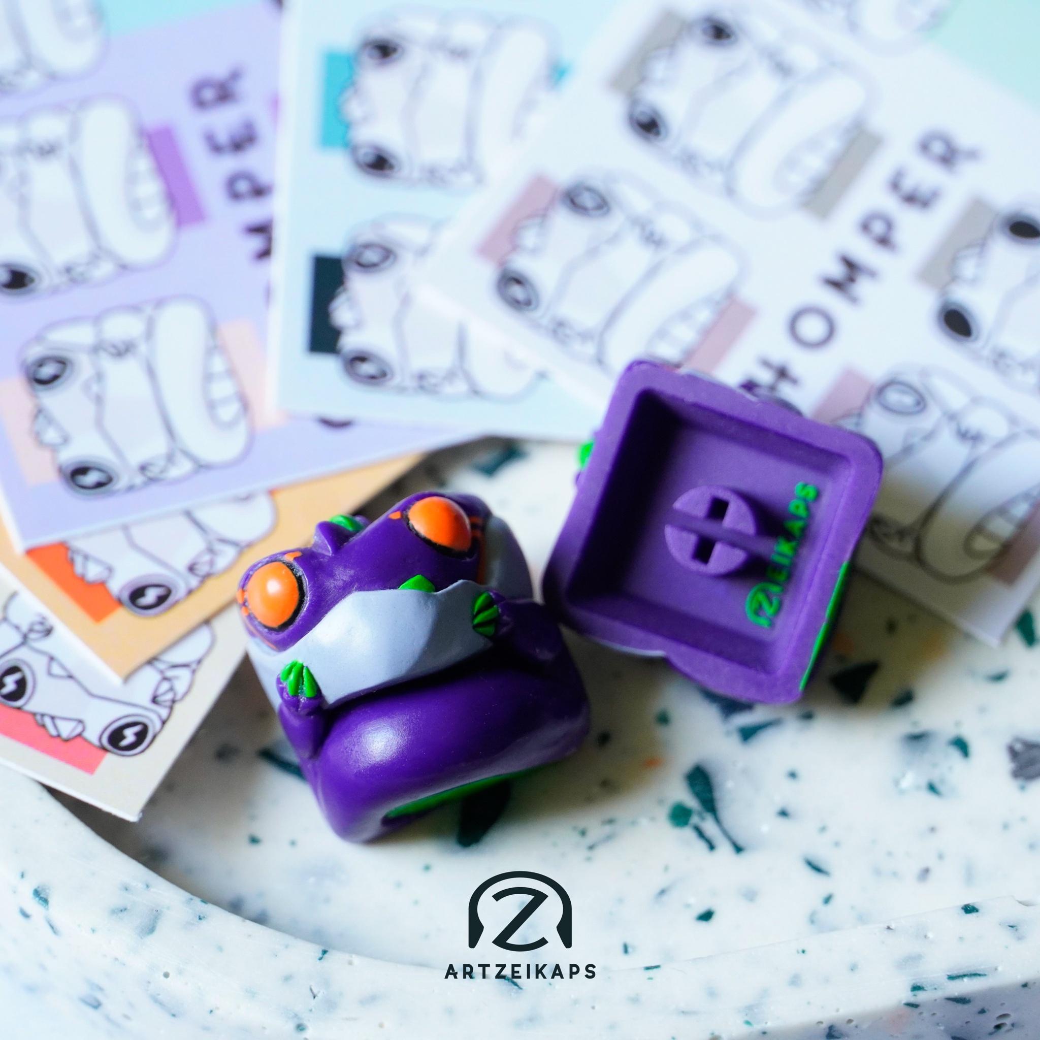 Chomper artisan keycap GMK M-01 colourway with Stickers