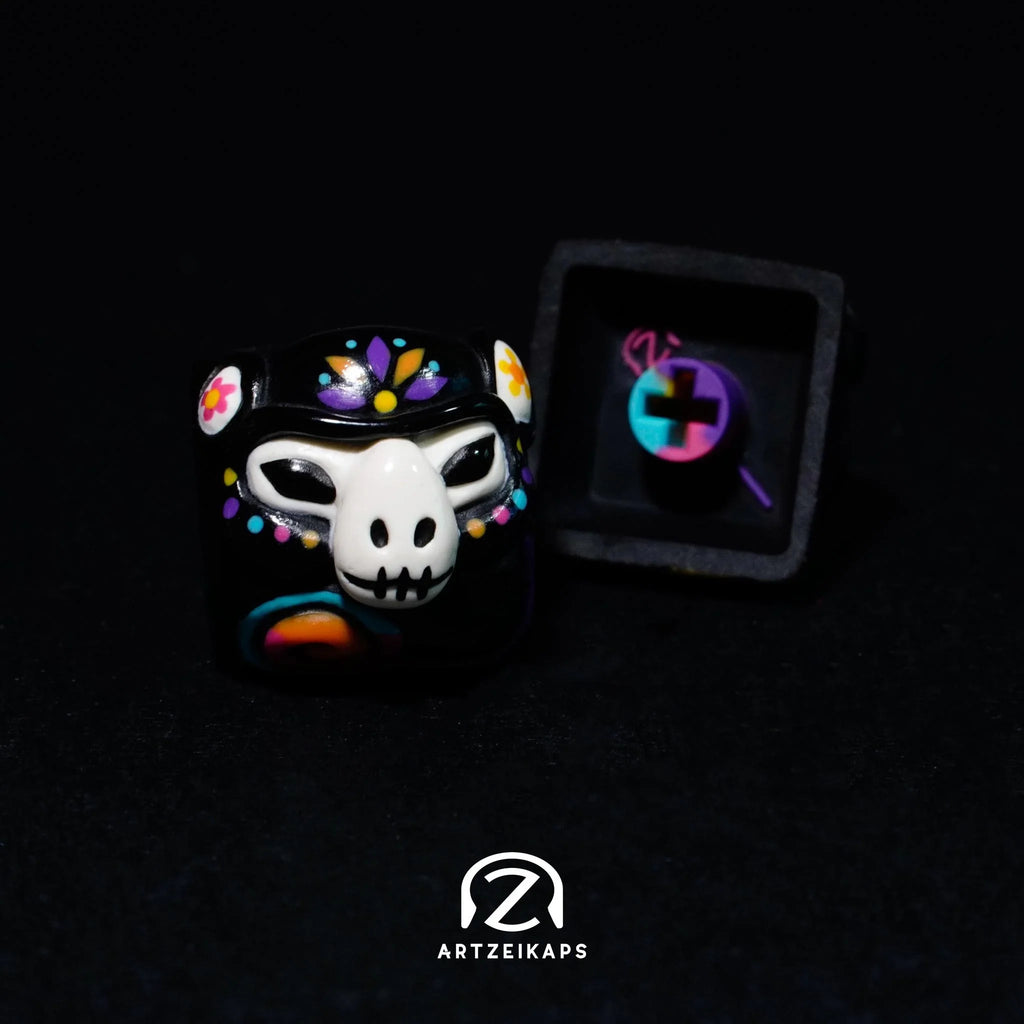Smunkey GMK Mictlan artisan keycap front and back view on dark background