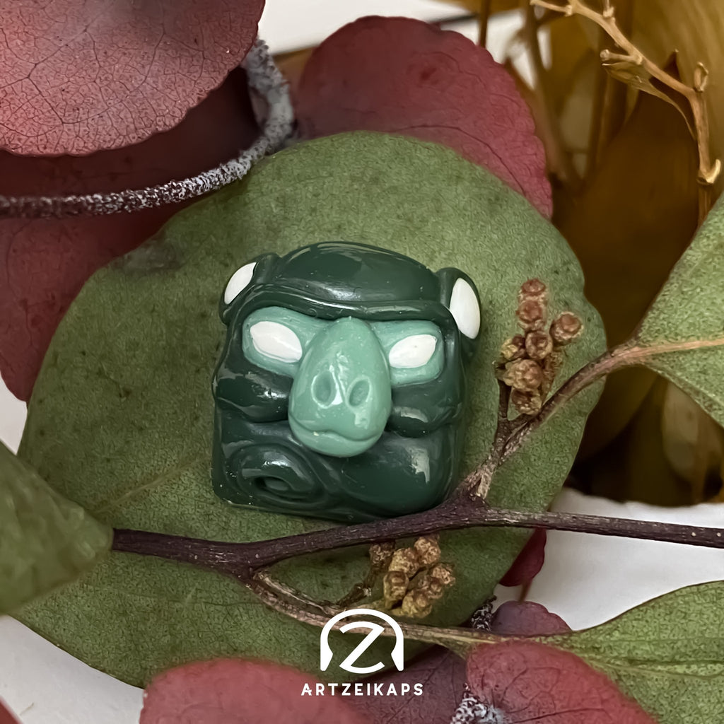 Smunkey artisan keycap Jungle Dark colourway by artzeikaps